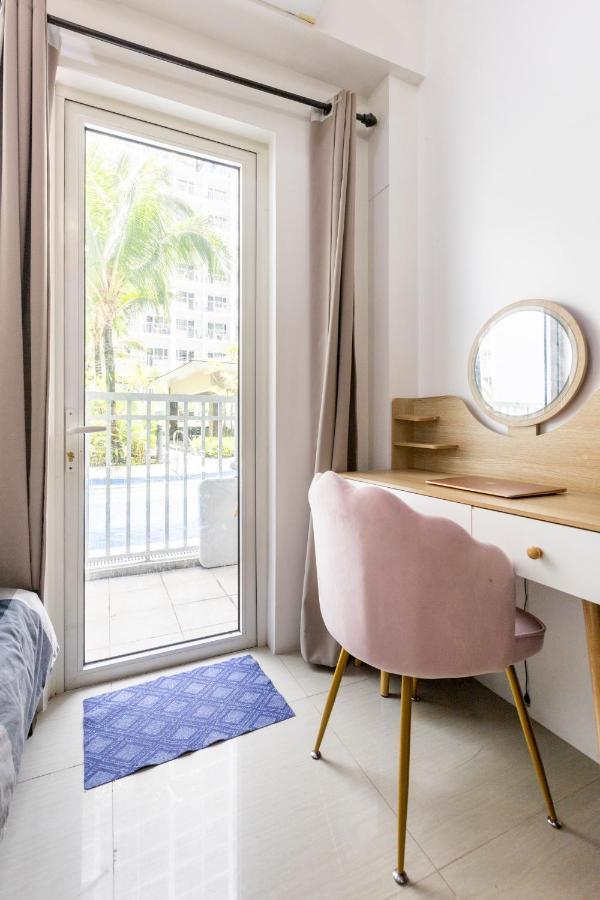 Staycation At Shore - Direct Pool Manila Exterior photo